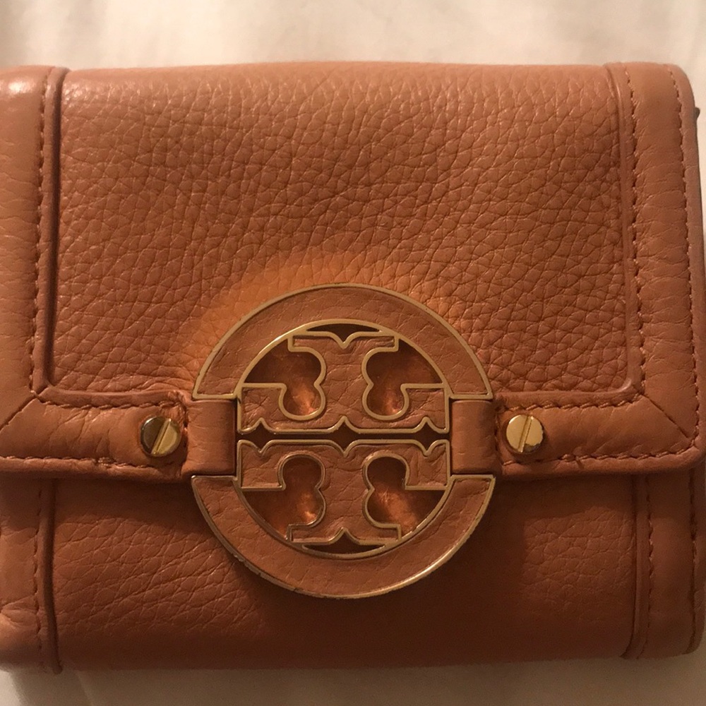 Tory Burch wallet
